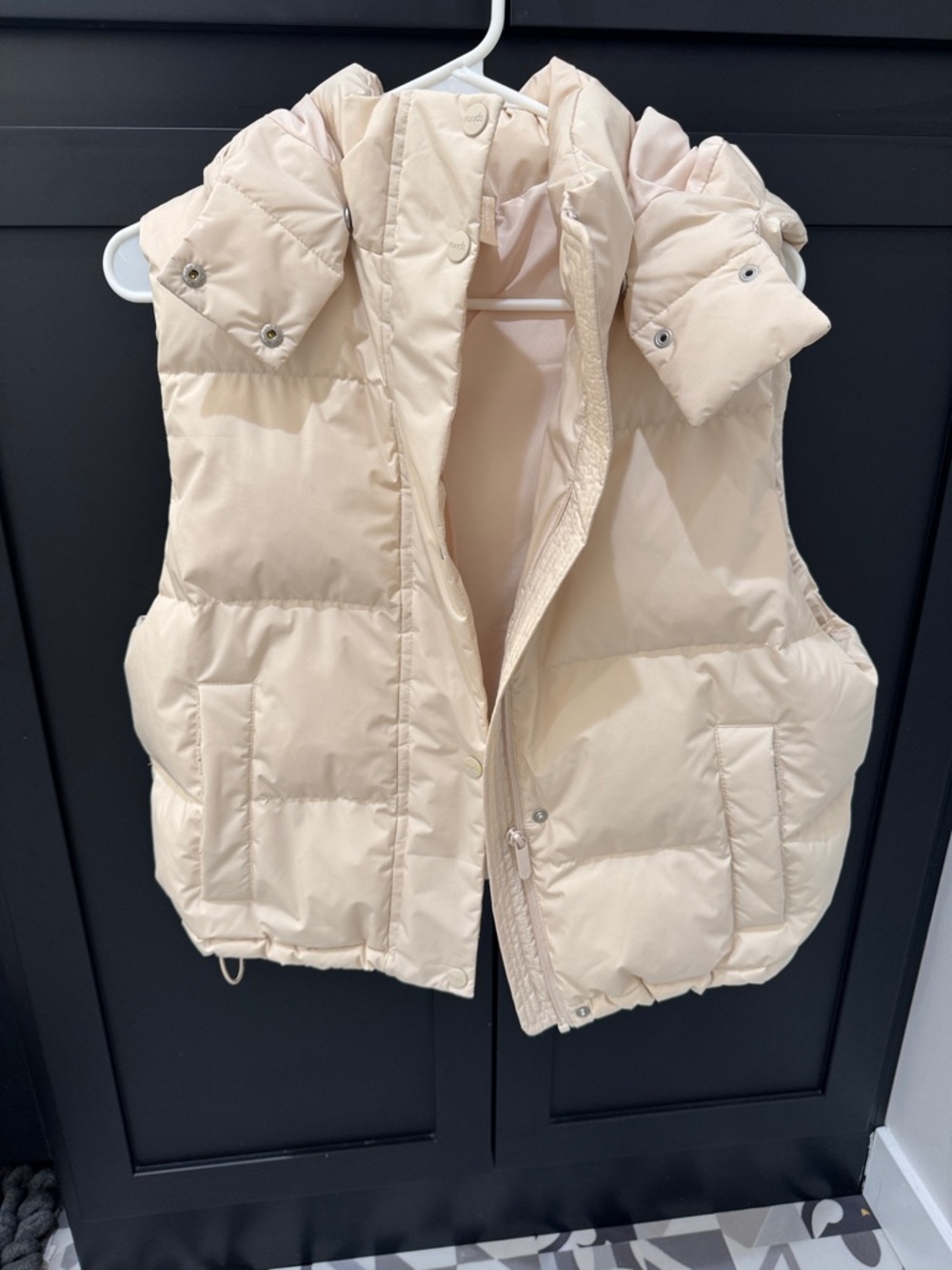 Nuuds Women's Cream Puffer Vest with Removable Hood